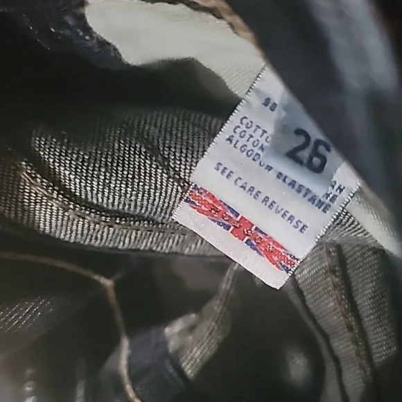 Hudson Jeans 26 - Picture 6 of 6